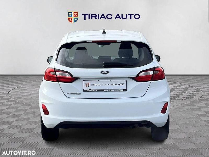 Second-hand Ford Fiesta Titanium 75 CP (55 kW) 2022 Culoarealb Hatchback