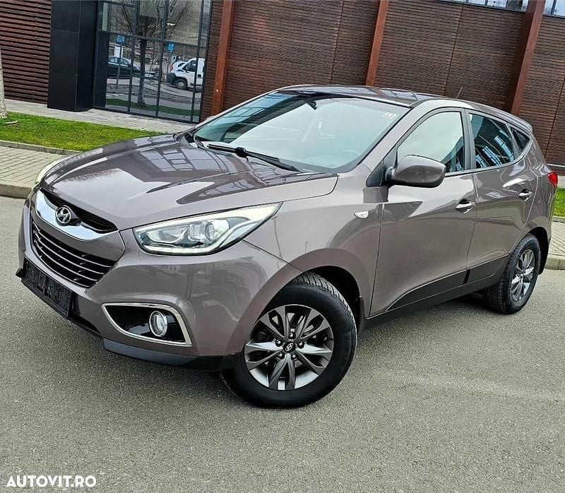 Second-hand Hyundai ix35 Finale 136 CP (100 kW) 2016 Culoaremaro SUV