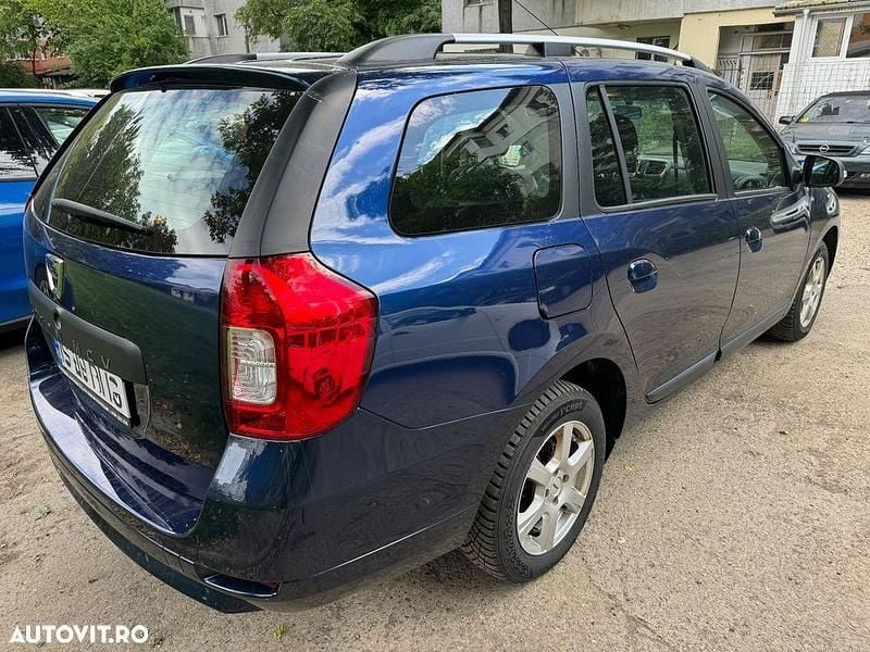 Second-hand Dacia Logan Lauréate 90 CP (66 kW) 2017 Culoarealbastru Break