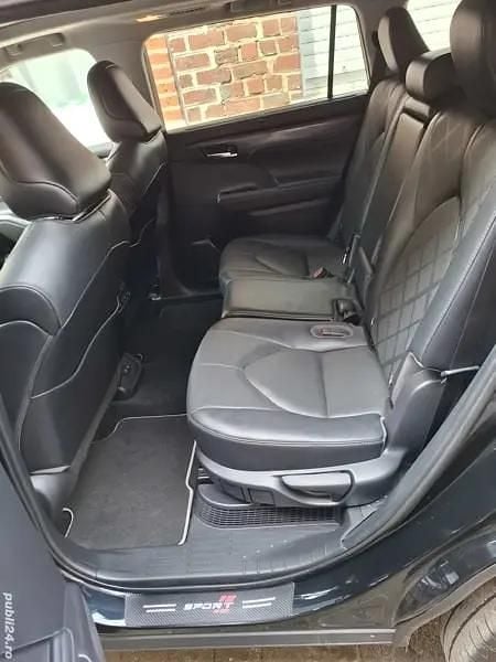 Utilizat 2022 Toyota Highlander SUV | 50.000 EUR - Imagine 1/4