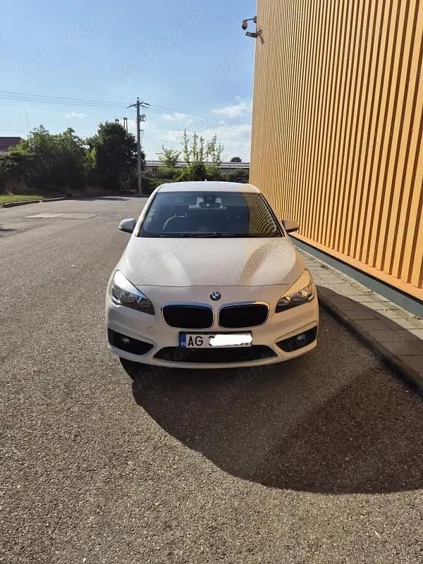 Utilizat 2015 BMW 214 Active Tourer Monovolum | 7.650 EUR - Imagine 1/4