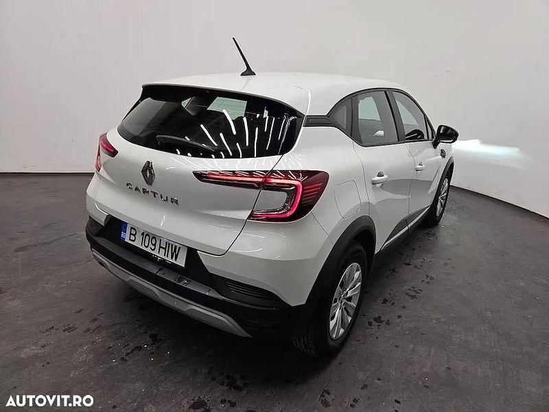 Second-hand Renault Captur Zen 115 CP (84 kW) 2021 Culoarealb SUV