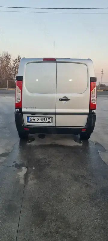 Second-hand Peugeot Expert 2010 Van