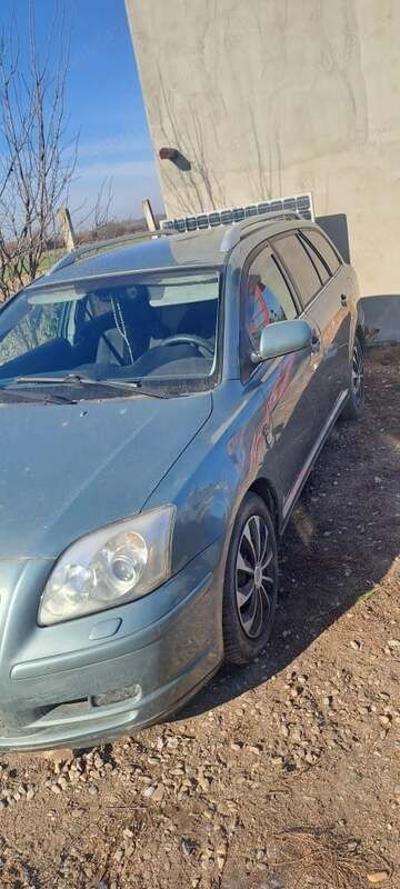 Gri Utilizat 2004 Toyota Avensis Break | 2.200 EUR (Preț OK) - Imagine 1/4