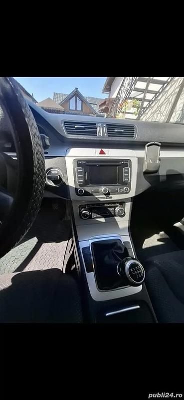 Utilizat 2010 VW Passat Break | 3.000 EUR (Preț bun) - Imagine 1/4