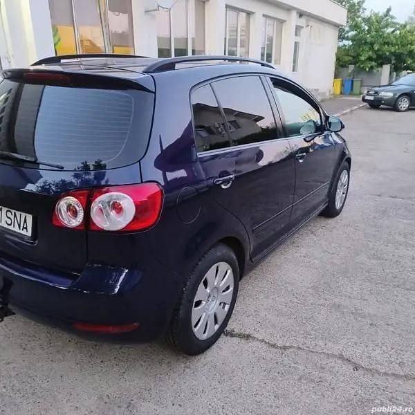 Utilizat 2010 VW Golf VI Hatchback | 4.400 EUR (Preț OK) - Imagine 1/4