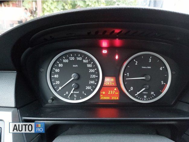 Second-hand BMW 520 Comfort Edition 164 CP (120 kW) 2005 Negru Berlinǎ