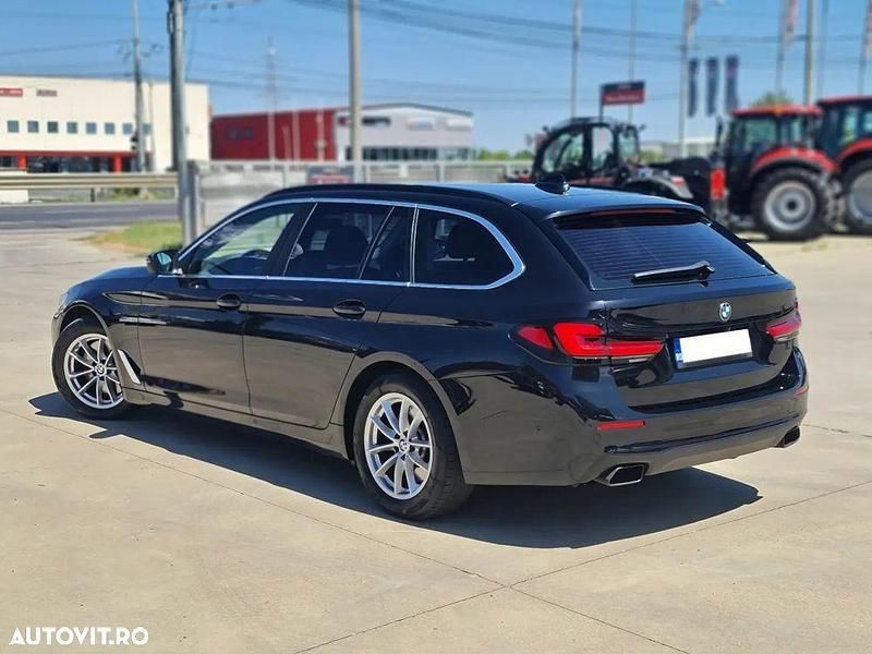 Second-hand BMW 530 Luxury Line 286 CP (210 kW) 2022 Culoarenegru Break