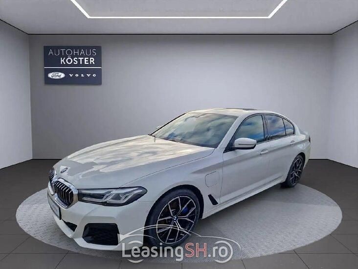Alb Utilizat 2020 BMW 545e M Sport Berlinǎ | 57.034 EUR - Imagine 1/4