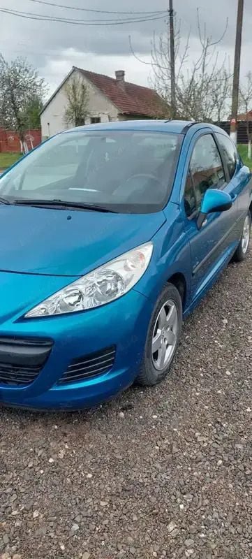 Second-hand Peugeot 207 75 CP (55 kW) 2009 Albastru Coupe