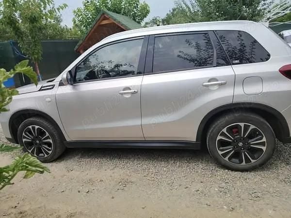 Second-hand Suzuki Vitara 120 CP (88 kW) 2019 Argintiu SUV