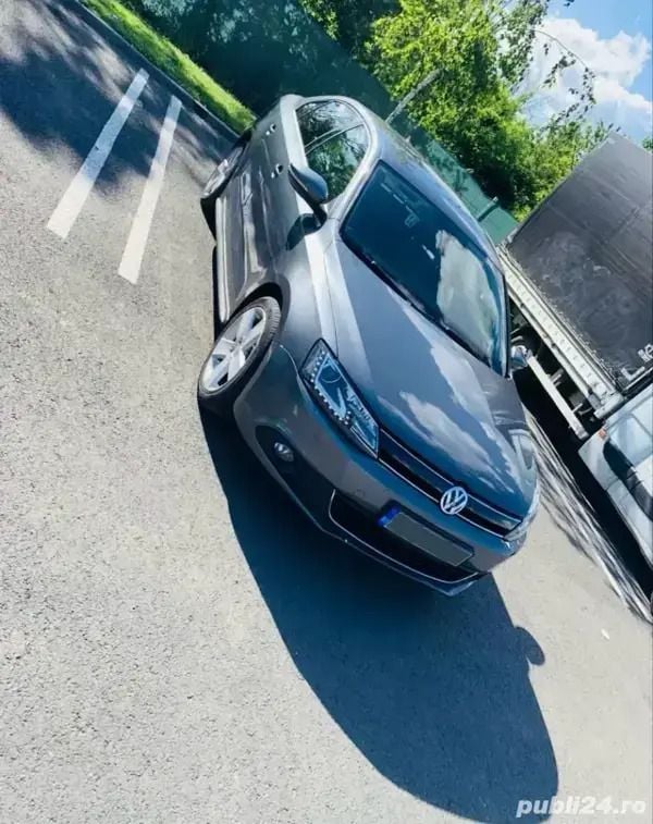 Utilizat 2013 VW Jetta Hybrid Berlinǎ | 8.350 EUR - Imagine 1/4