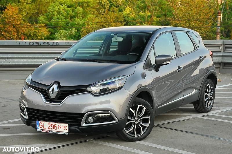 Gri Utilizat 2013 Renault Captur Intens SUV | 7.150 EUR (Preț OK) - Imagine 1/4