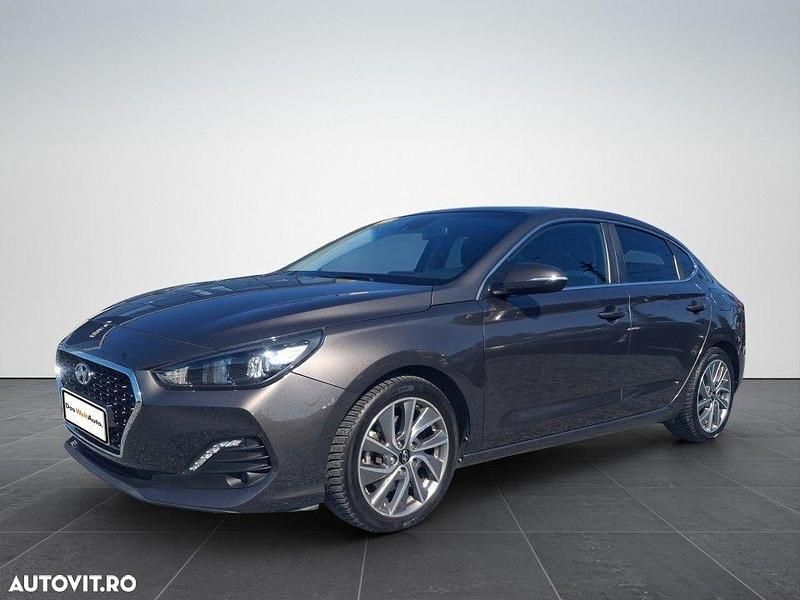 Maro inchis normal Utilizat 2018 Hyundai i30 Style Berlinǎ | 16.150 EUR (Preț OK) - Imagine 1/4