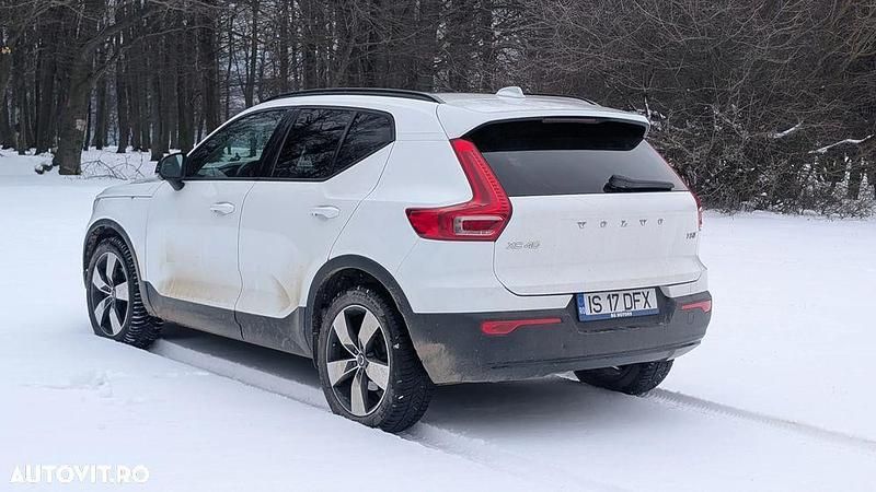 Second-hand Volvo XC40 Momentum 247 CP (181 kW) 2018 Culoarealb SUV