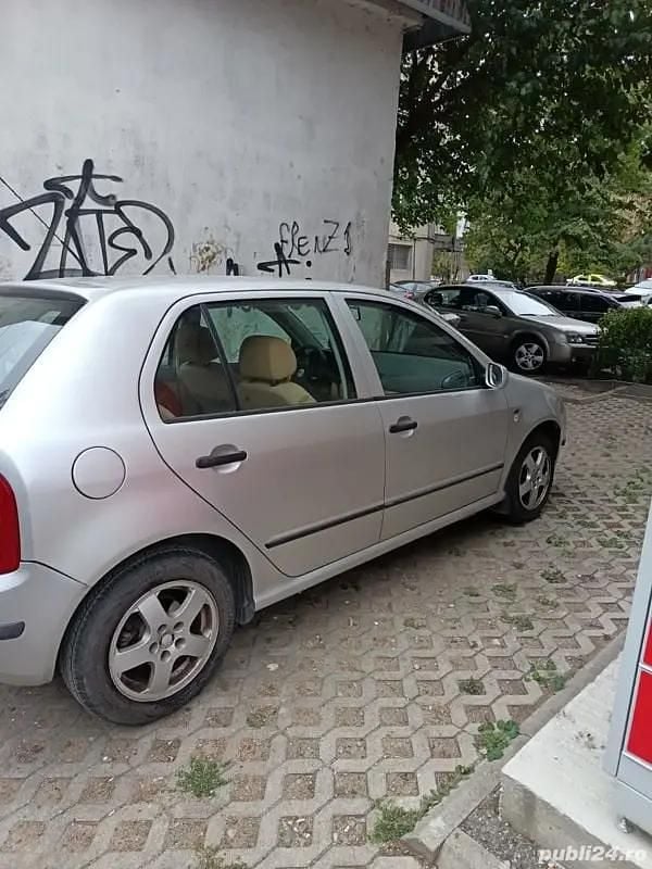 Utilizat 2000 Skoda Fabia Hatchback | 800 EUR (Preț bun) - Imagine 1/4