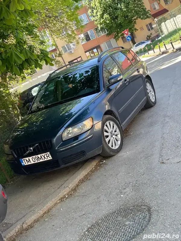 Albastru Utilizat 2007 Volvo V50 Break | 1.600 EUR (Super Preț) - Imagine 1/4