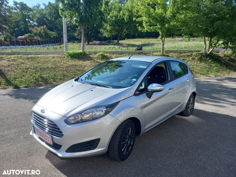 Argint Utilizat 2013 Ford Fiesta Active Hatchback | 4.490 EUR (Preț bun) - Imagine 1/4