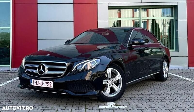 Negru Utilizat 2018 Mercedes E200 Berlinǎ | 15.999 EUR (Super Preț) - Imagine 1/4