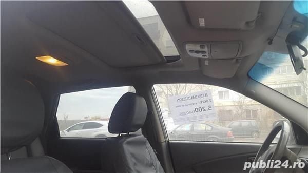 Second-hand Hyundai Tucson 140 CP (102 kW) 2006 Galben SUV