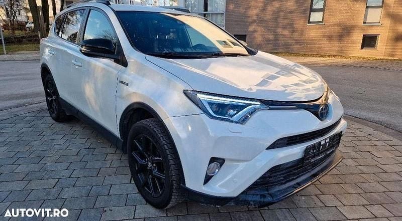 Culoarealb Utilizat 2020 Toyota RAV4 Hybrid Lounge SUV | 20.700 EUR (Super Preț) - Imagine 1/4