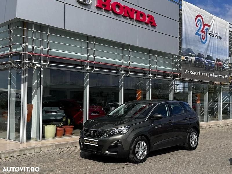 Gri Utilizat 2020 Peugeot 3008 Active SUV | 16.990 EUR (Preț bun) - Imagine 1/4