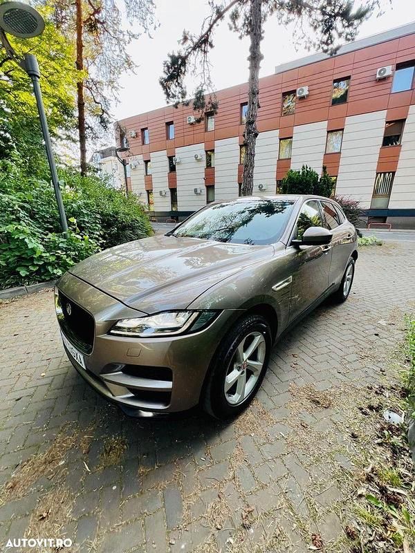 Culoarebej Utilizat 2017 Jaguar F-Pace Prestige SUV | 17.200 EUR (Preț OK) - Imagine 1/4