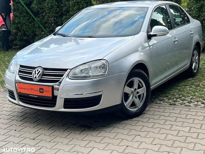 Culoareargint Utilizat 2008 VW Jetta Trendline Berlinǎ | 3.200 EUR (Preț OK) - Imagine 1/4