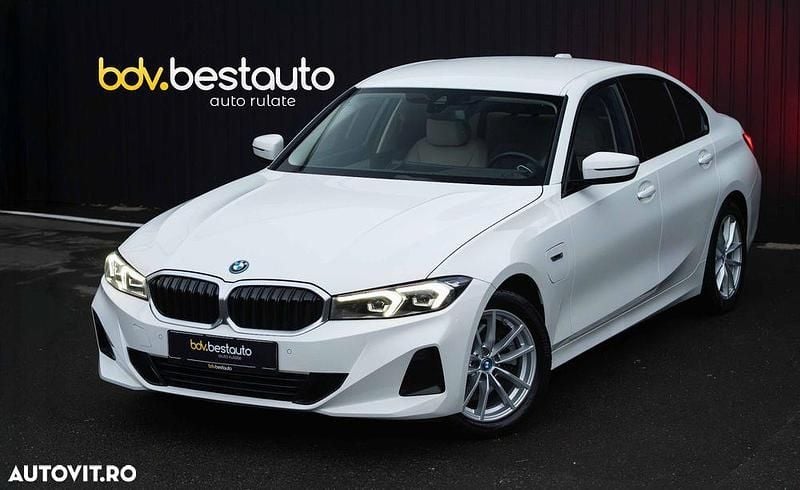 Culoarealb Utilizat 2022 BMW 320e Berlinǎ | 29.490 EUR (Preț OK) - Imagine 1/4
