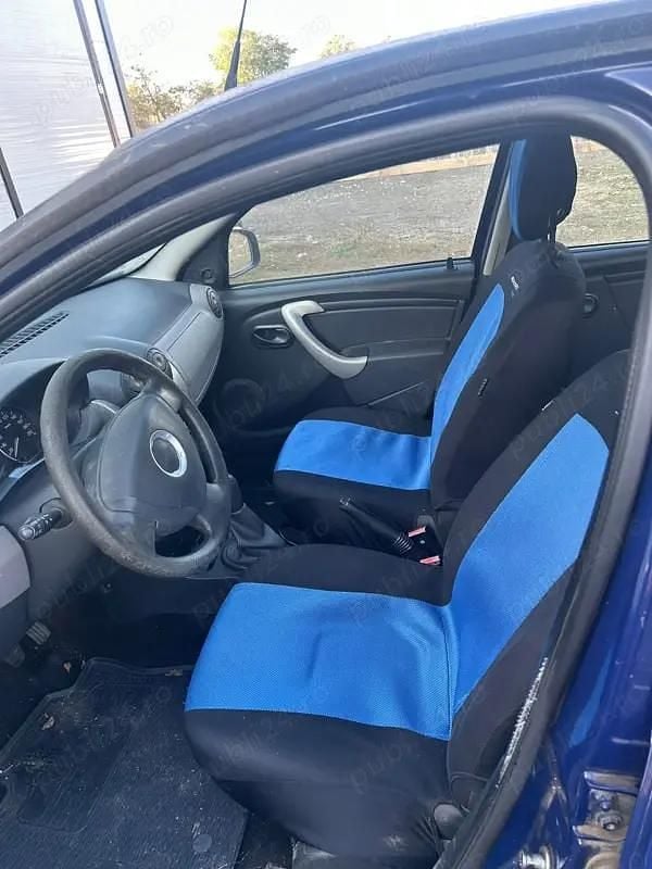 Utilizat 2010 Dacia Sandero Hatchback | 1.350 EUR (Preț bun) - Imagine 1/4