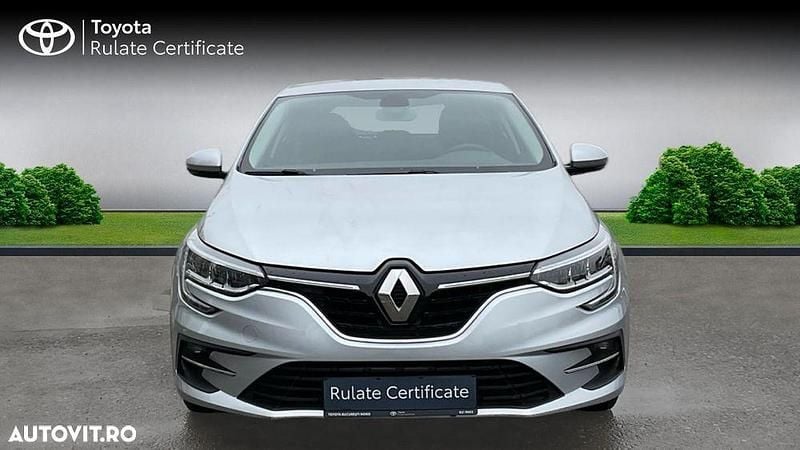 Second-hand Renault Mégane IV Zen 116 CP (85 kW) 2022 Culoareargint Hatchback