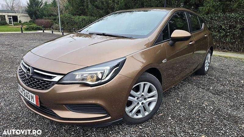 Second-hand Opel Astra Edition 105 CP (77 kW) 2016 Culoaremaro Hatchback