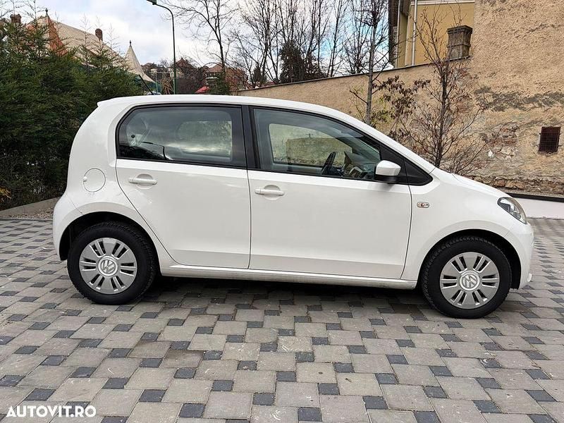 Second-hand VW up! Groove 60 CP (44 kW) 2013 Culoarealb Hatchback