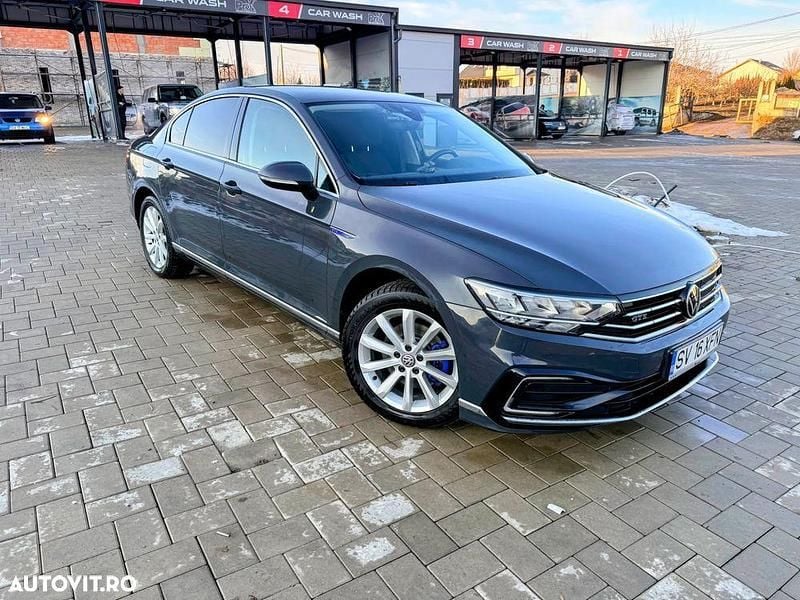 Second-hand VW Passat 218 CP (160 kW) 2021 Culoaregri Berlinǎ
