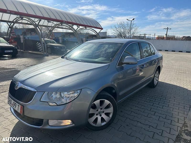 Culoaregri Utilizat 2012 VW Passat Berlinǎ | 6.500 EUR (Super Preț) - Imagine 1/4