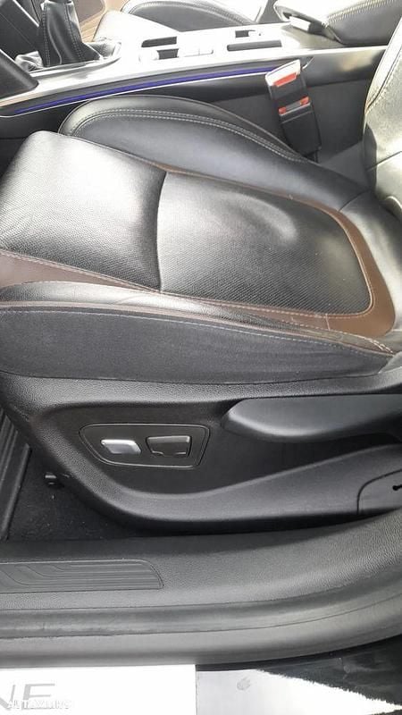 Culoarenegru Utilizat 2017 Renault Mégane GrandTour Bose Edition Break | 9.000 EUR (Preț OK) - Imagine 1/4
