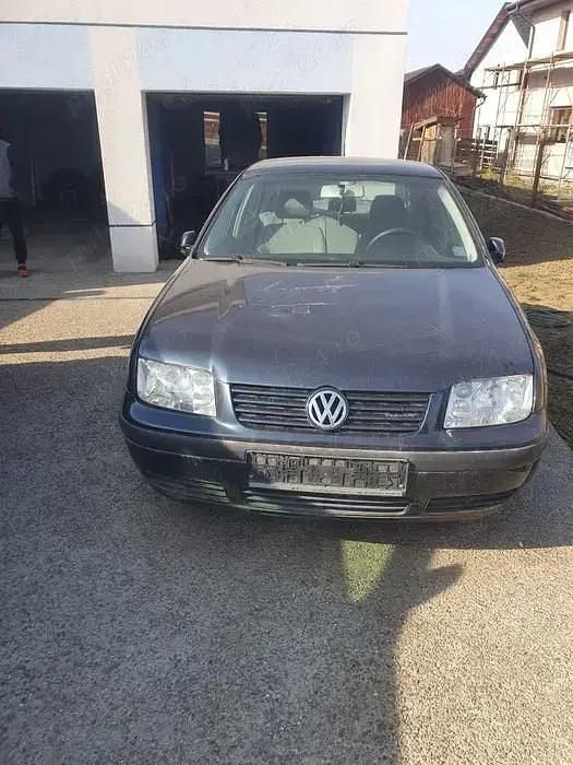Utilizat 2004 VW Bora Berlinǎ | 3.500 EUR - Imagine 1/2