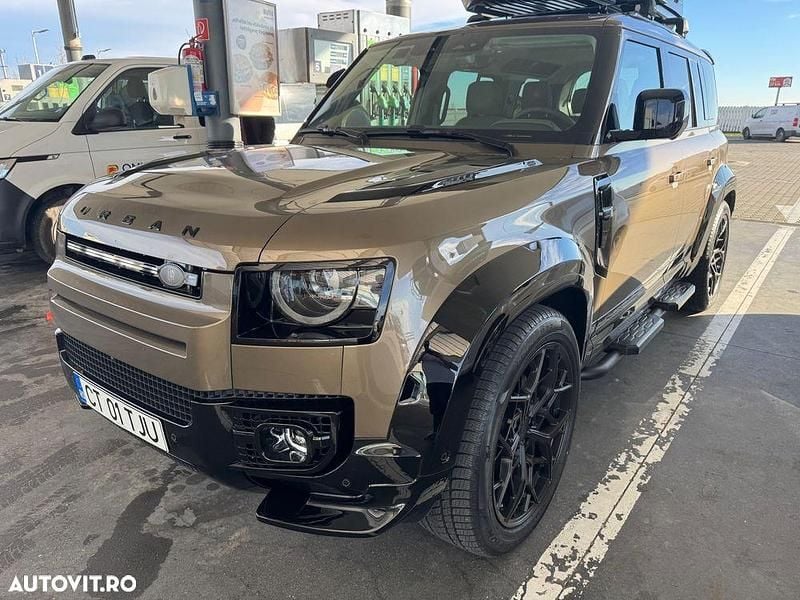 Second-hand Land Rover Defender SE Dynamic 249 CP (183 kW) 2025 Culoaremaro SUV