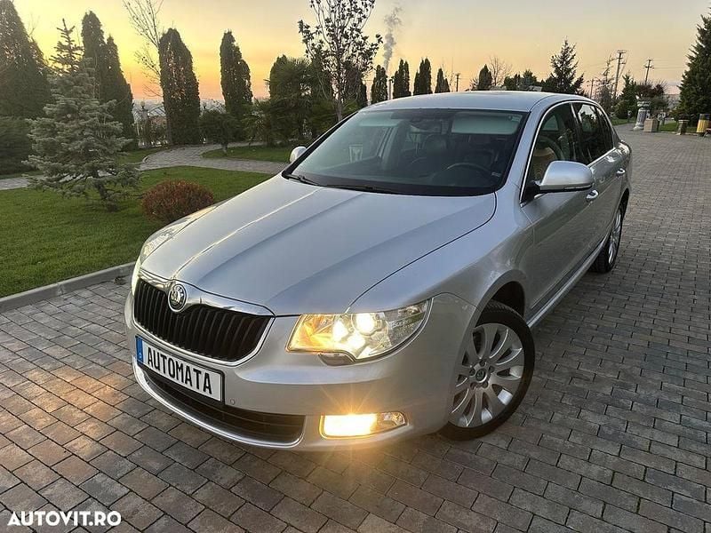 Culoaregri Utilizat 2012 Skoda Superb Active Berlinǎ | 7.890 EUR (Preț OK) - Imagine 1/4