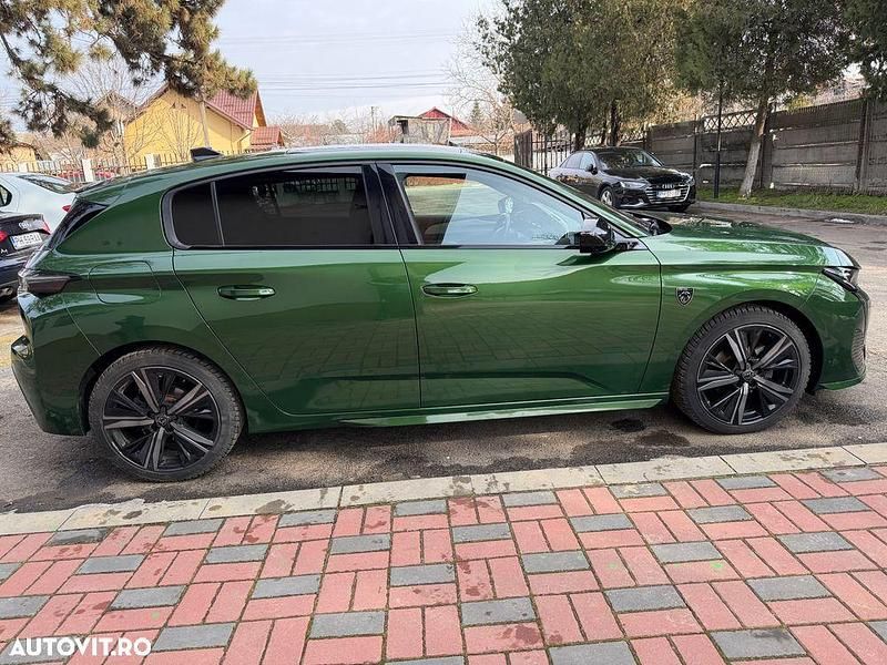 Second-hand Peugeot 308 GT 130 CP (95 kW) 2022 Culoareverde