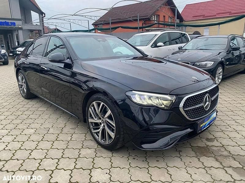 Negru Utilizat 2024 Mercedes E200 Break | 55.660 EUR (Scump) - Imagine 1/4