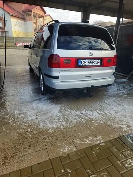 Second-hand VW Sharan 115 CP (84 kW) 2002 Gri Monovolum