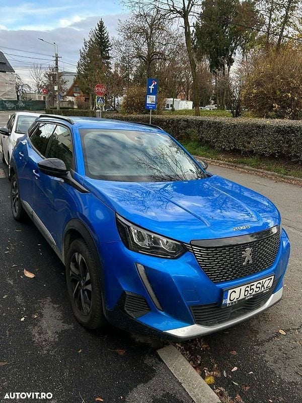 Second-hand Peugeot 2008 Allure 130 CP (95 kW) 2022 Culoarealbastru SUV