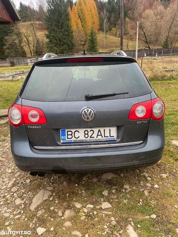Second-hand VW Passat Highline 140 CP (102 kW) 2008 Culoaregri Break