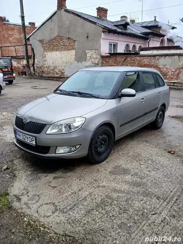 Second-hand 2011 Skoda Fabia Break | 3.000 EUR (Preț OK) - Imagine 1/4