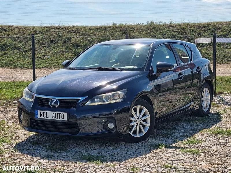 Culoarenegru Utilizat 2012 Lexus CT200h Luxury Line | 9.999 EUR - Imagine 1/4