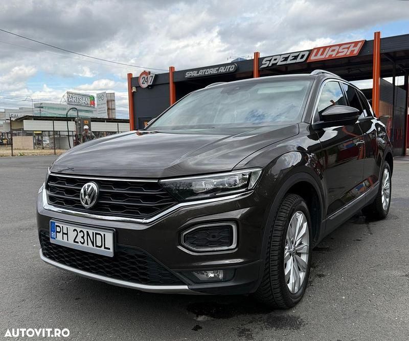 Maro Utilizat 2020 VW T-Roc Sport SUV | 19.300 EUR (Preț OK) - Imagine 1/4