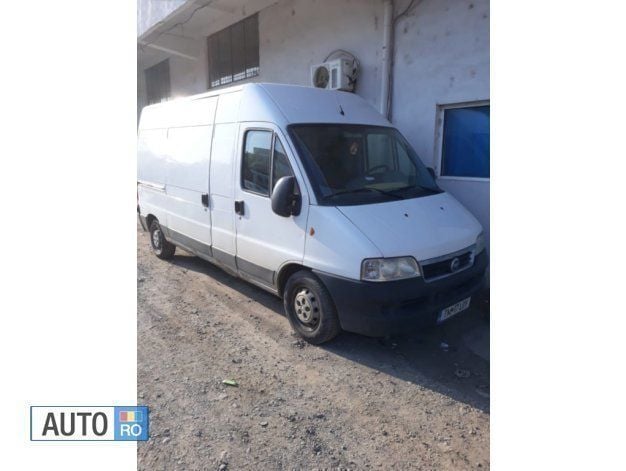 Second-hand Fiat Ducato 94 CP (69 kW) 2005 Alb Van