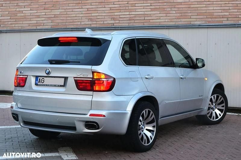 Second-hand BMW X5 Comfort Edition 245 CP (180 kW) 2011 Culoaregri SUV
