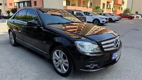 Second-hand Mercedes C200 136 CP (100 kW) 2010 Negru Berlinǎ